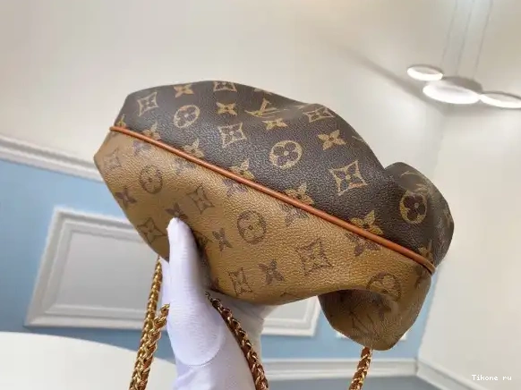 Affordable VUITTON BOURSICOT EW LOUIS 0622